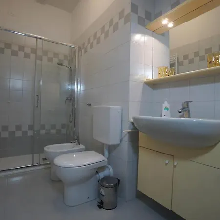 Campo San Lorenzo * البندقية